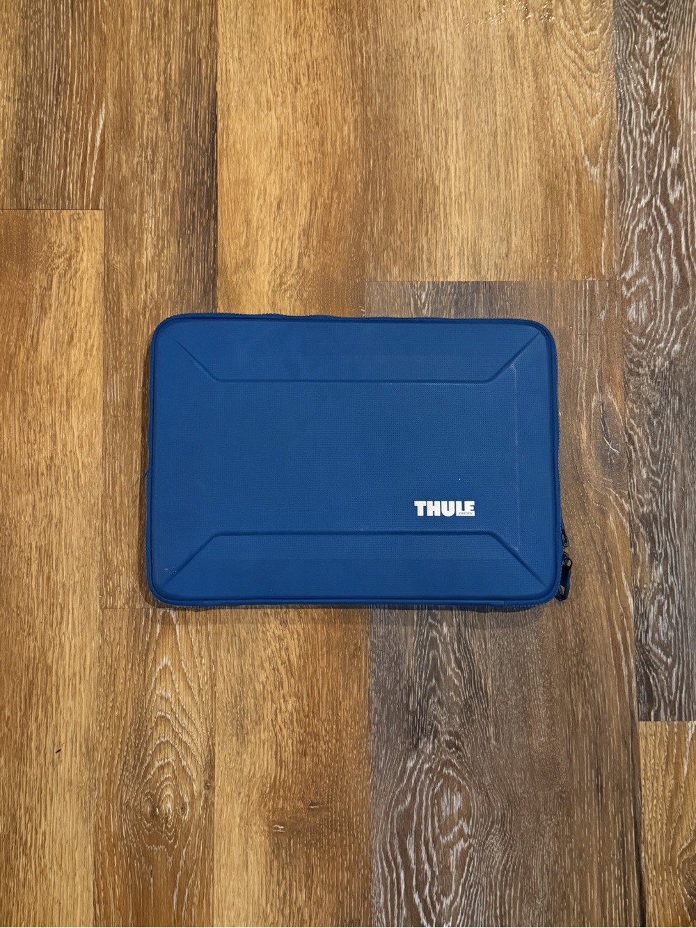 Thule Gauntlet Rigid Polyurethane Laptop Sleeve Blue - Fits 13-14"